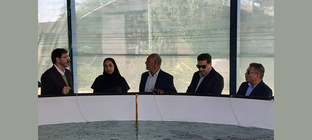  بازدید معاونان و مدیران سازمان اداری و استخدامی کشور از ایستگاه تحقیقاتی بندرلنگه 